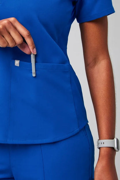 Method Flex 2-Pocket Scrub Top